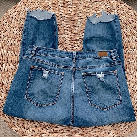 Judy Blue Destructed Skinny Fit Jean - Picture 6 of 16